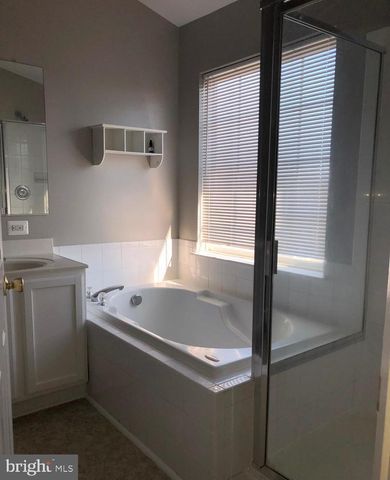 2925 ROTTERDAM LOOP, Woodbridge, VA 22191