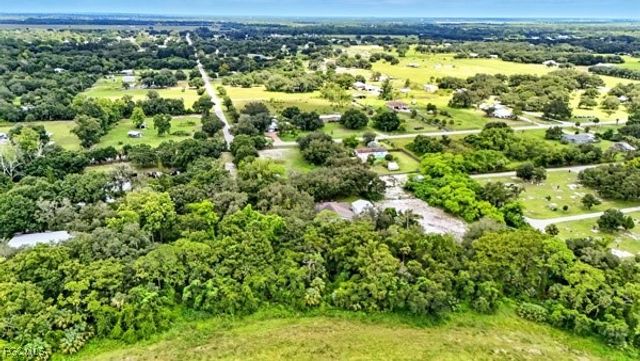 435 Trader RD, Fort Denaud, FL 33935