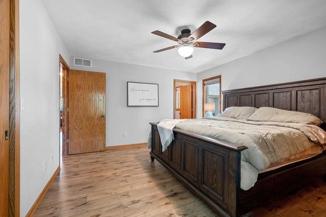 233 BURNING TREE COURT, Wrightstown, WI 54180