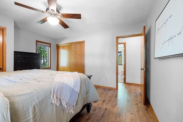 233 BURNING TREE COURT, Wrightstown, WI 54180