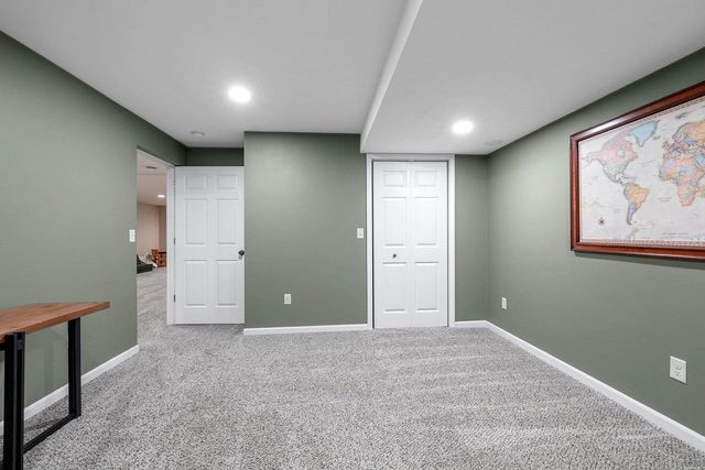 233 BURNING TREE COURT, Wrightstown, WI 54180