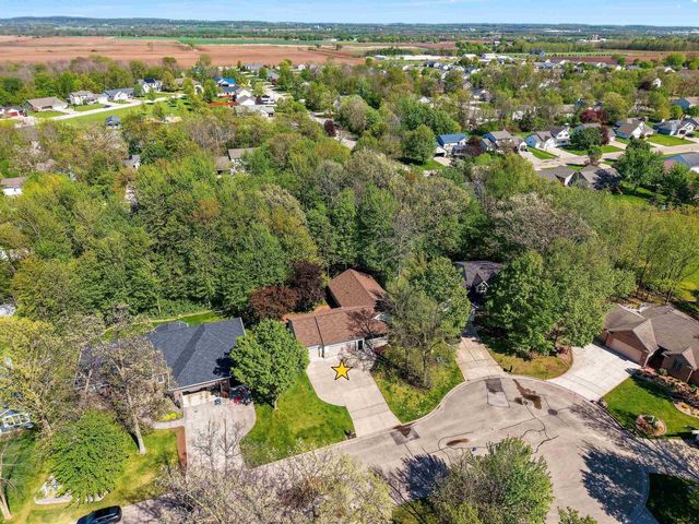 233 BURNING TREE COURT, Wrightstown, WI 54180