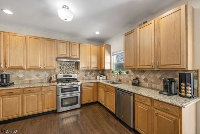 11 WINDING RIDGE ROAD, Jefferson Twp., NJ 07849