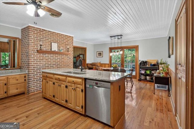 1965 Highway 52 E, Ellijay, GA 30536