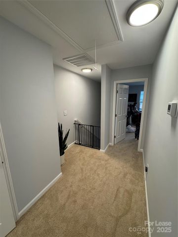 6162 Covecreek Drive, Charlotte, NC 28215