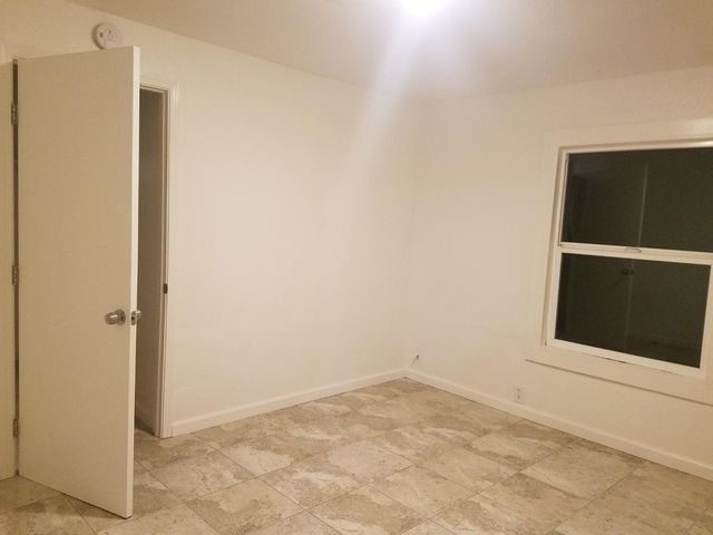 220 Main Street, Half Moon Bay, CA 94019