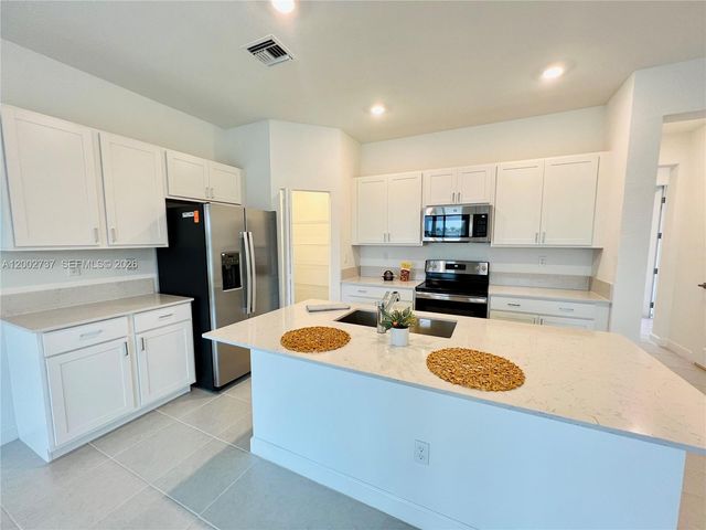 6939 Harbours Edge Ave 6939, Lake Worth, FL 33467