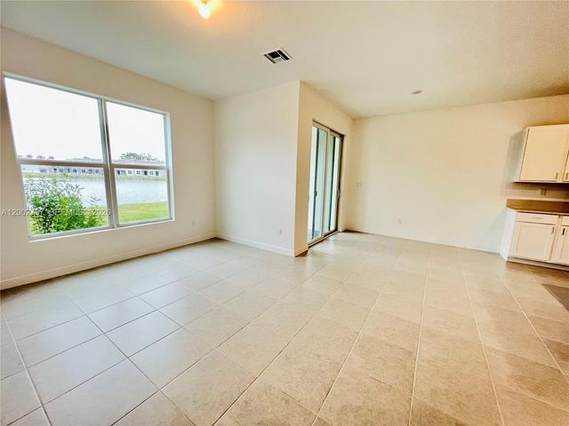 6939 Harbours Edge Ave 6939, Lake Worth, FL 33467