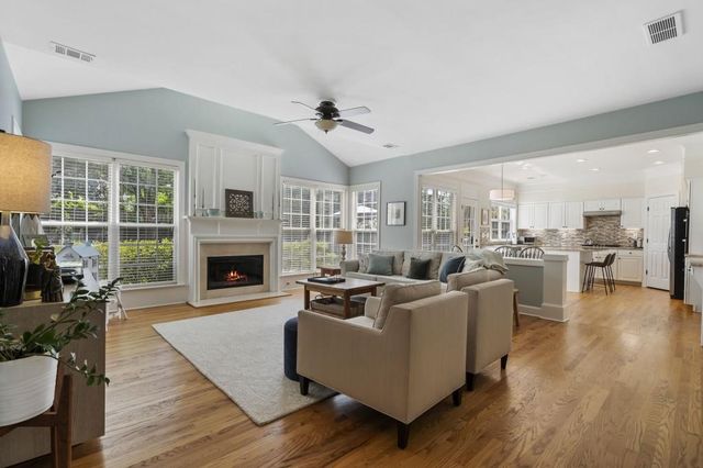 1215 Bickham Way, Smyrna, GA 30080