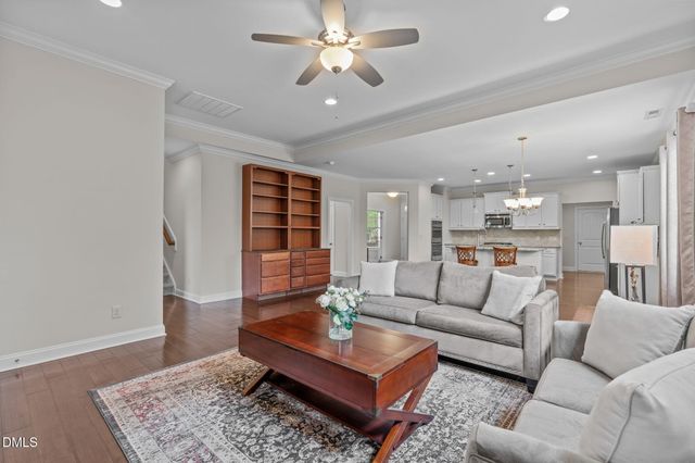 115 Heatherwood Drive, Chapel Hill, NC 27516