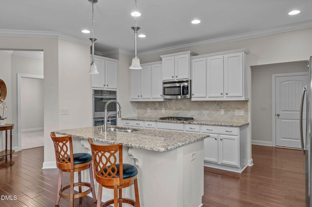 115 Heatherwood Drive, Chapel Hill, NC 27516