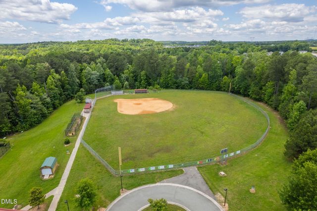 115 Heatherwood Drive, Chapel Hill, NC 27516