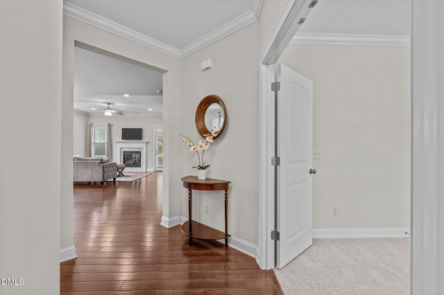 115 Heatherwood Drive, Chapel Hill, NC 27516