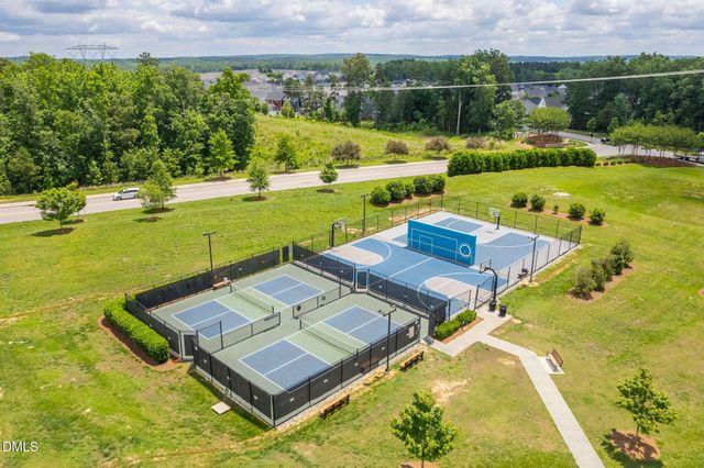 115 Heatherwood Drive, Chapel Hill, NC 27516