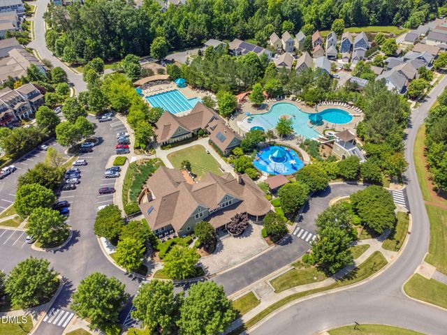 115 Heatherwood Drive, Chapel Hill, NC 27516