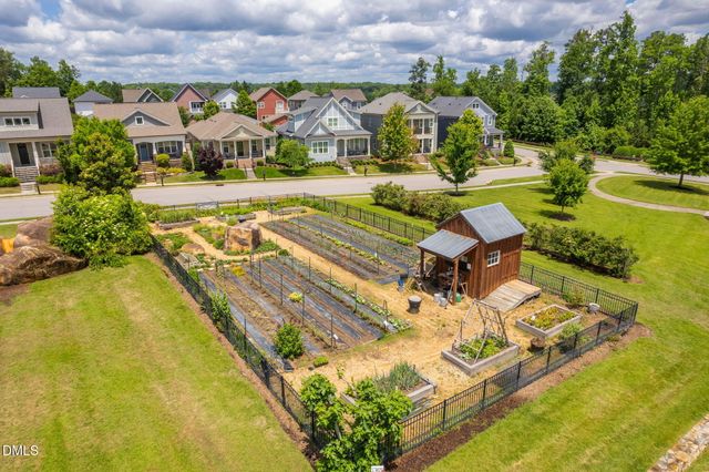 115 Heatherwood Drive, Chapel Hill, NC 27516