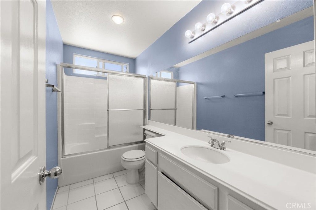 Image 26 of property listing at 909 Heron Drive, Corona, CA 92879