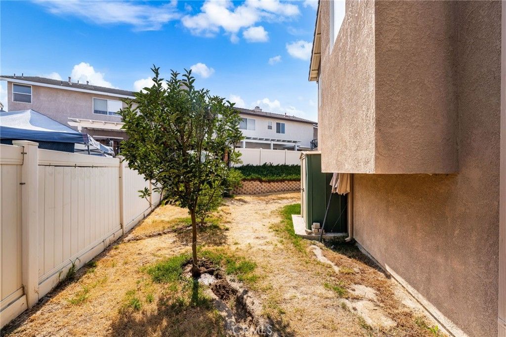 Image 32 of property listing at 909 Heron Drive, Corona, CA 92879