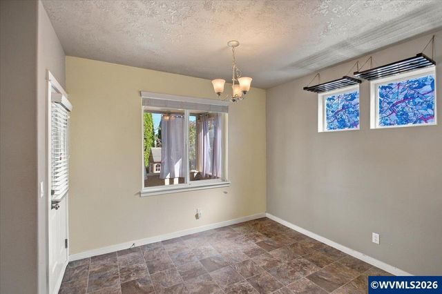 2677 Kingston Wy NW, Albany, OR 97321