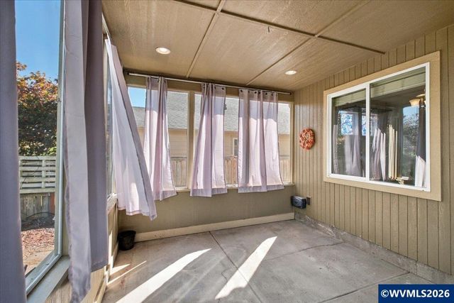 2677 Kingston Wy NW, Albany, OR 97321