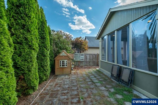 2677 Kingston Wy NW, Albany, OR 97321