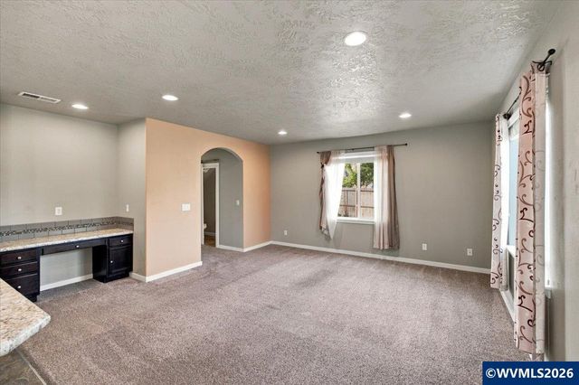 2677 Kingston Wy NW, Albany, OR 97321
