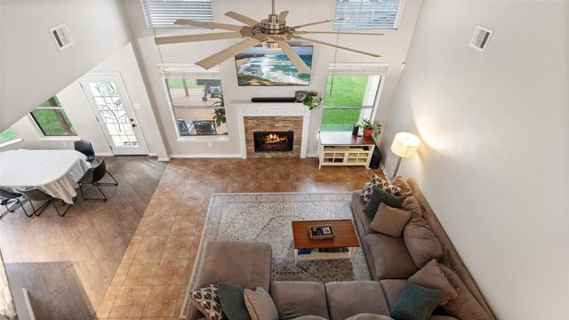1814 Barretts Glen Drive, Pearland, TX 77581