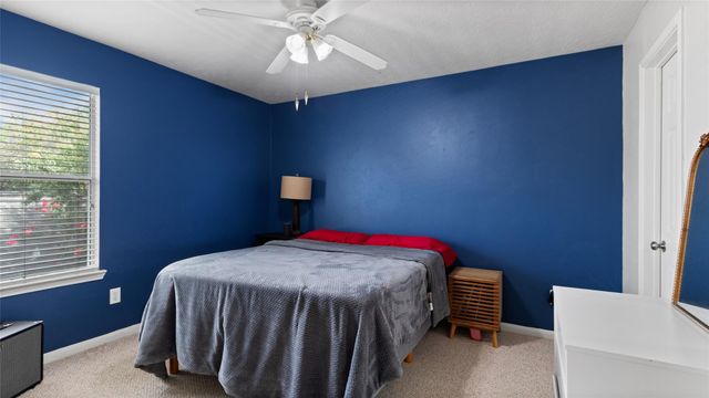 1814 Barretts Glen Drive, Pearland, TX 77581