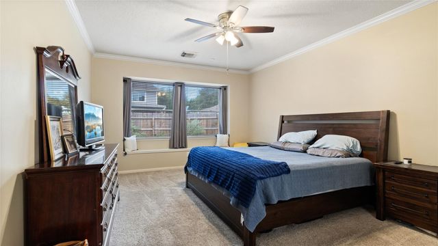 1814 Barretts Glen Drive, Pearland, TX 77581