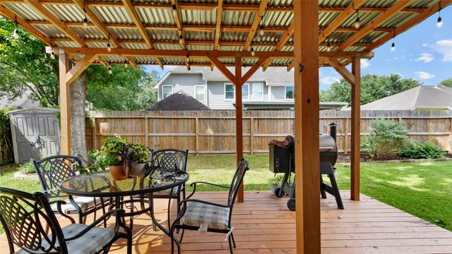 1814 Barretts Glen Drive, Pearland, TX 77581