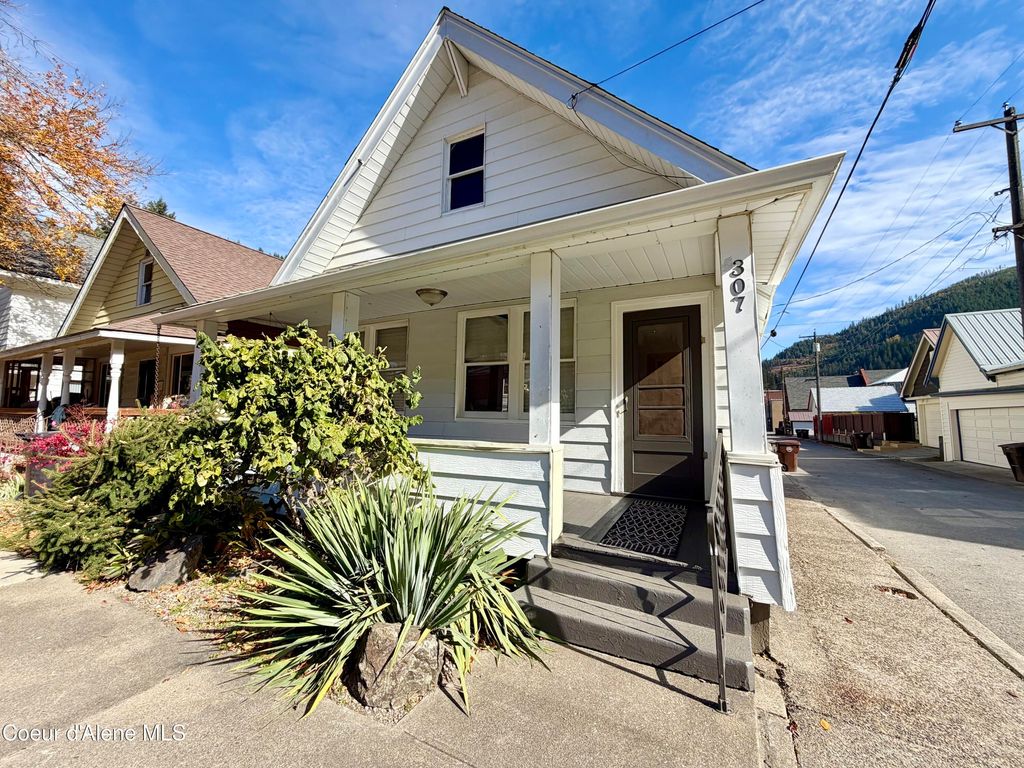307 3rd St, Wallace, ID 83873 photo 3