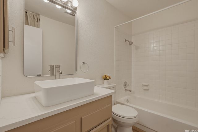 10423 Rock Cove, Converse, TX 78109