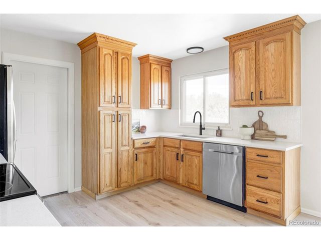 17769 E Iowa Dr, Aurora, CO 80017