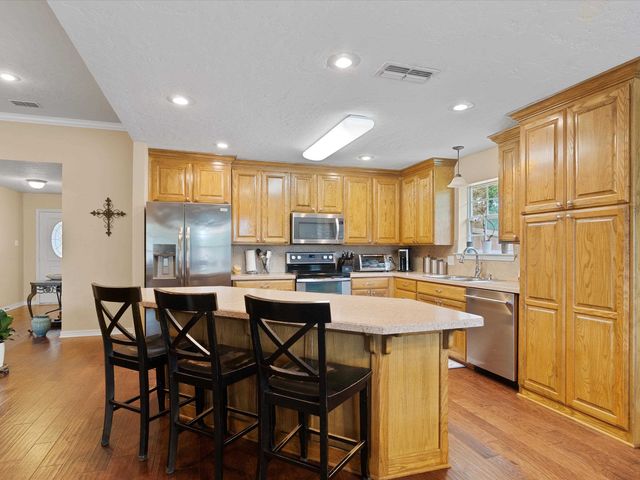 106 E Tulip St., White Oak, TX 75693