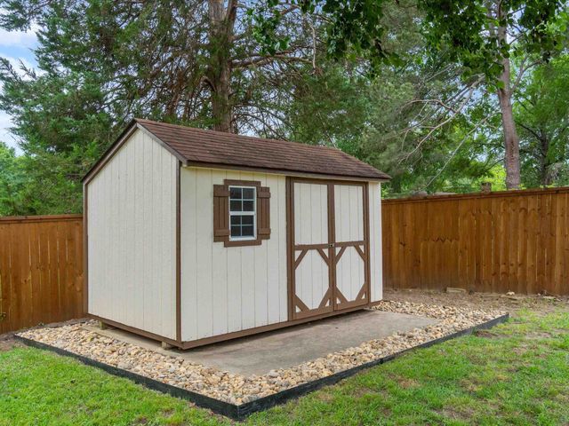 106 E Tulip St., White Oak, TX 75693
