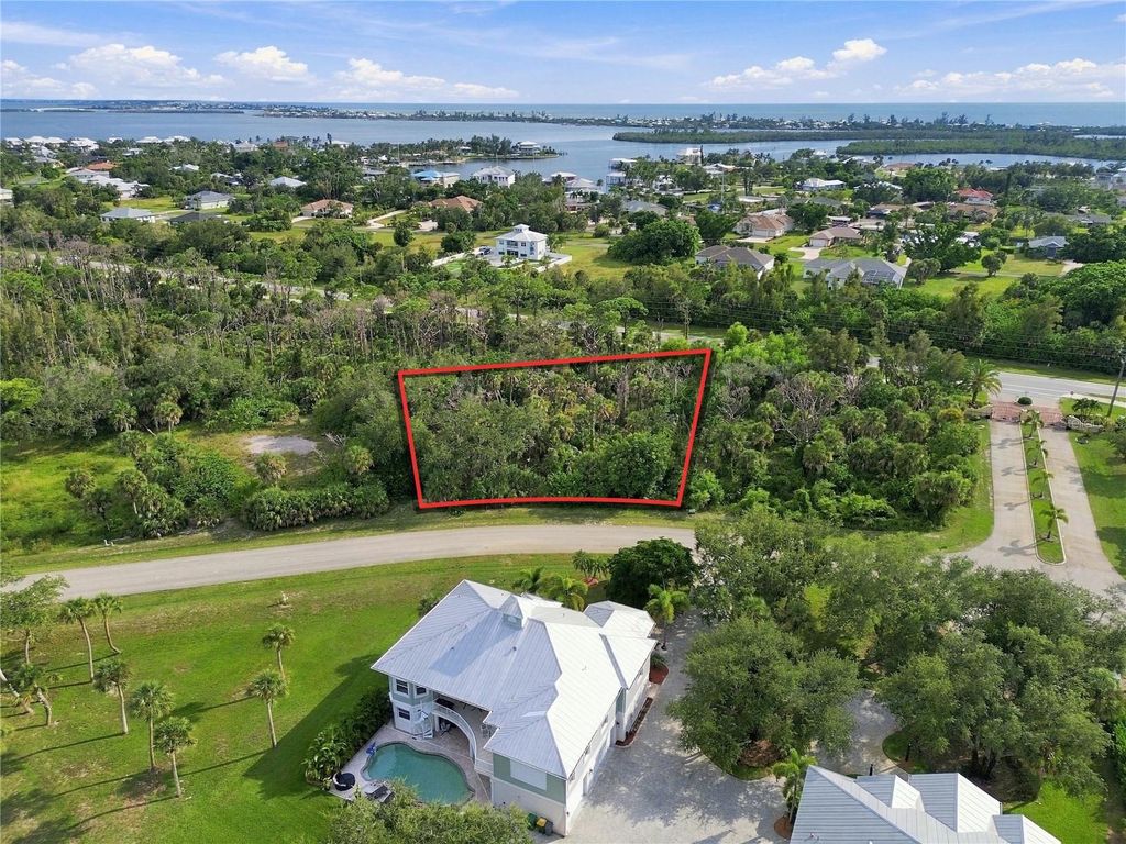 10121 CREEKSIDE DRIVE, Placida, FL 33946