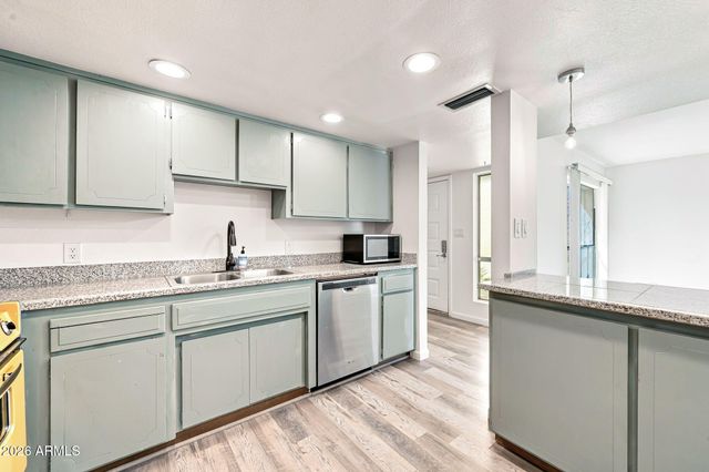 5205 S Hazelton Lane, Tempe, AZ 85283