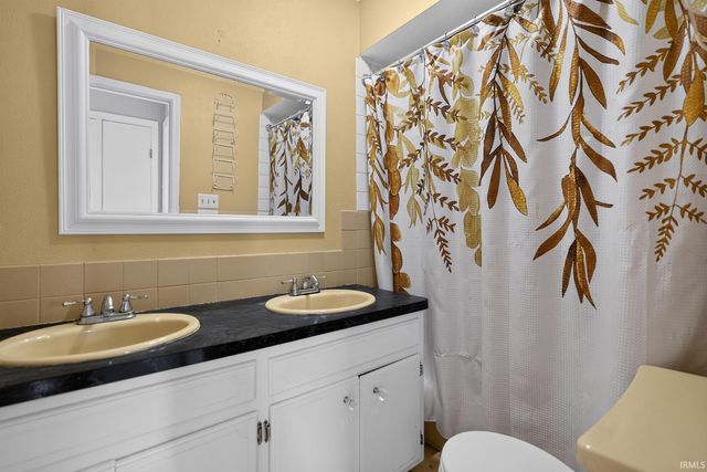 54074 Echo Lane, Bristol, IN 46507