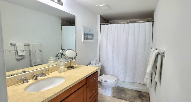1723 SW 2nd Ave 1007, Miami, FL 33129