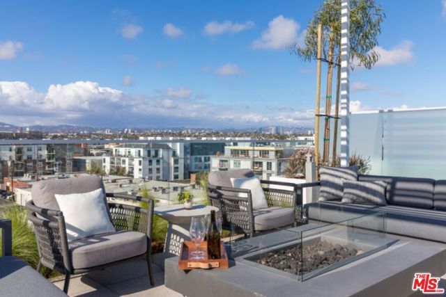 4210 Del Rey Avenue 401, Marina Del Rey, CA 90292
