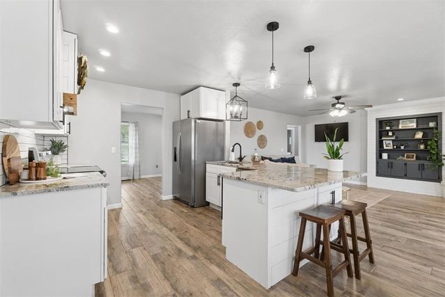 301 Bonanza Lane, Tuttle, OK 73089