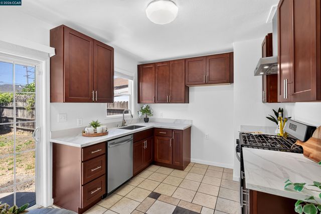 1927 Visalia Ave, Richmond, CA 94801