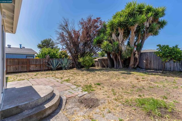 1927 Visalia Ave, Richmond, CA 94801