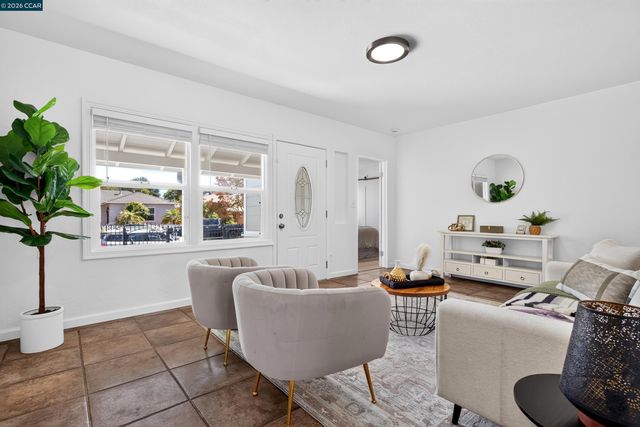 1927 Visalia Ave, Richmond, CA 94801