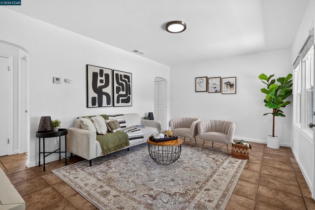 1927 Visalia Ave, Richmond, CA 94801