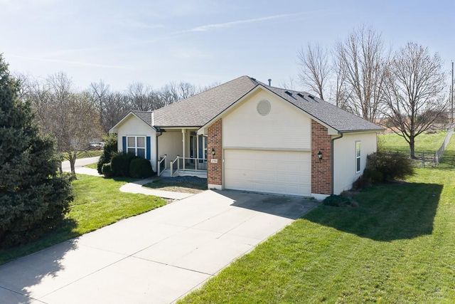 17956 157th Street, Basehor, KS 66007