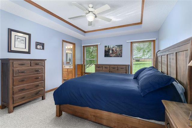 17956 157th Street, Basehor, KS 66007