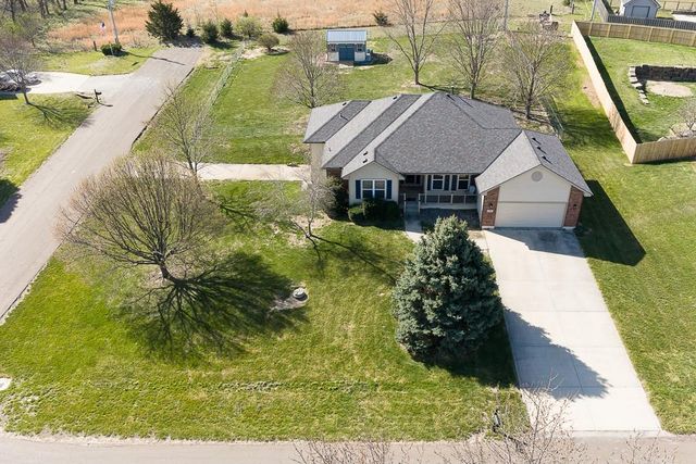 17956 157th Street, Basehor, KS 66007