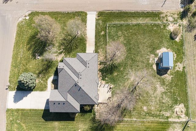 17956 157th Street, Basehor, KS 66007