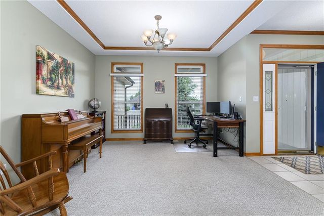 17956 157th Street, Basehor, KS 66007